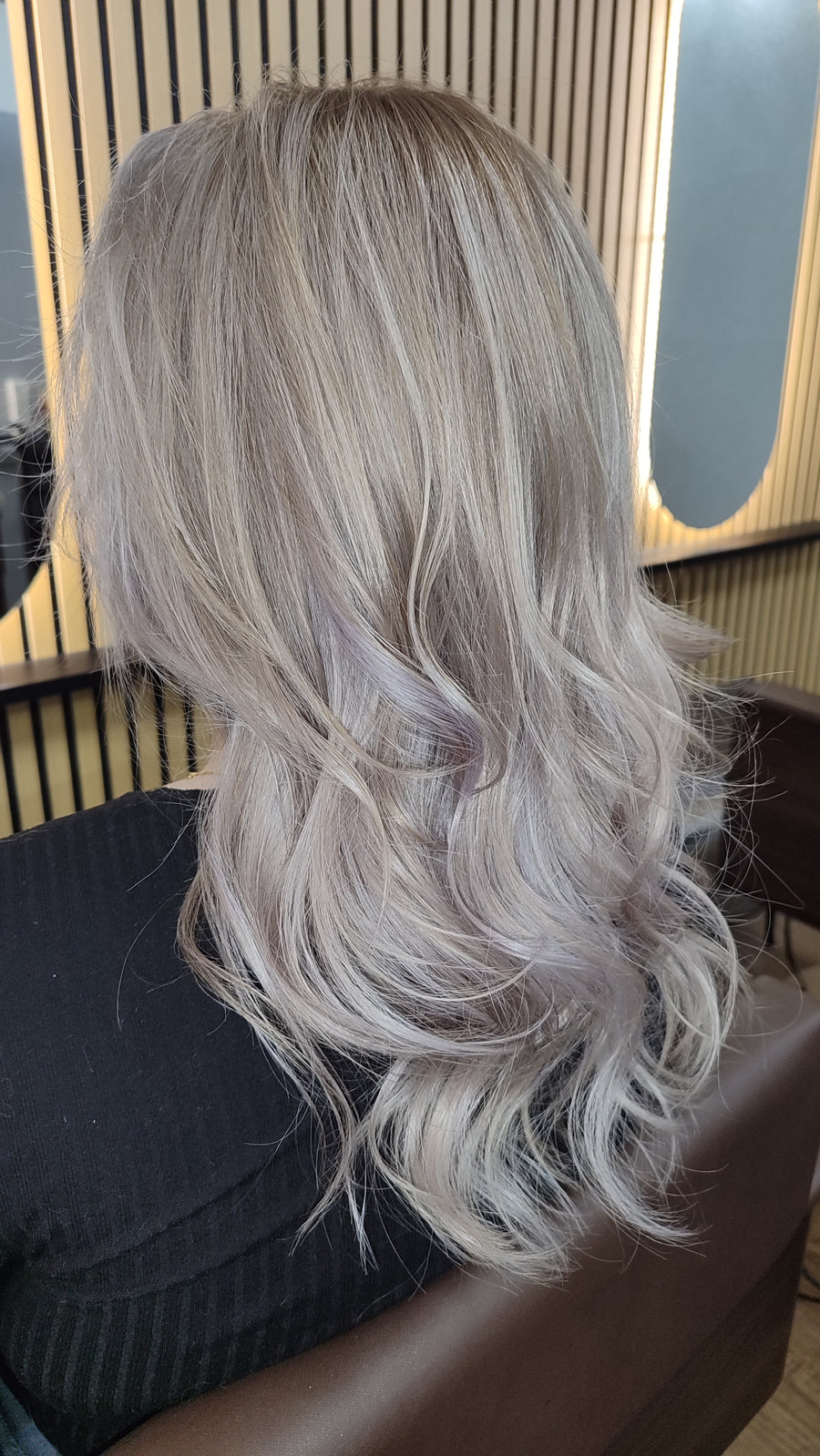 Haar nach der Behandlung mit Silver Shampoo und Ixirbalm und Ixiroil